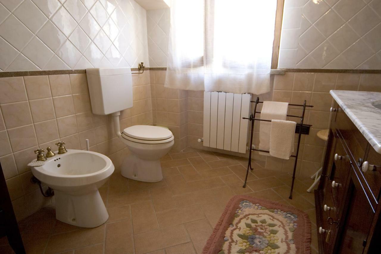 Angolo Del Gelsomino Castel Ritaldi 外观 照片
