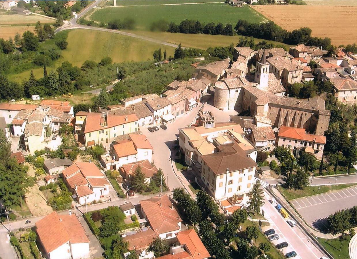 Angolo Del Gelsomino Castel Ritaldi 外观 照片