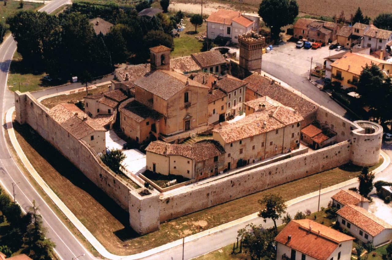 Angolo Del Gelsomino Castel Ritaldi 外观 照片